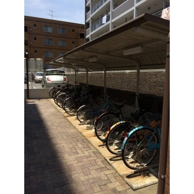 広くきれいな駐輪場です。