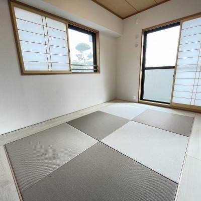 琉球畳、角部屋で2面窓
