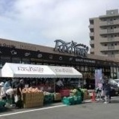 フードウェイ前原徒歩10分