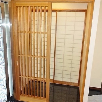 和室入口・旅館を思わせるような作りですね。