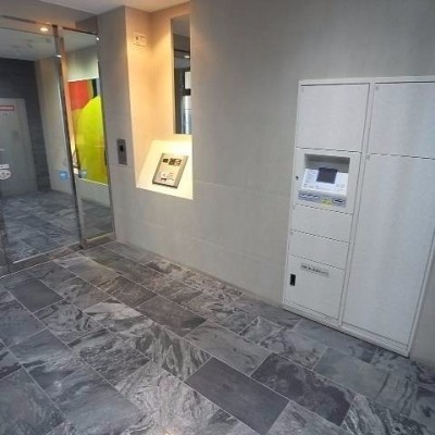 宅配ボックスも完備♪