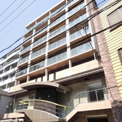 外観タイル張り♪