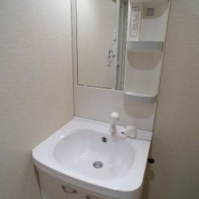 洗面台も大きく使いやすい♪