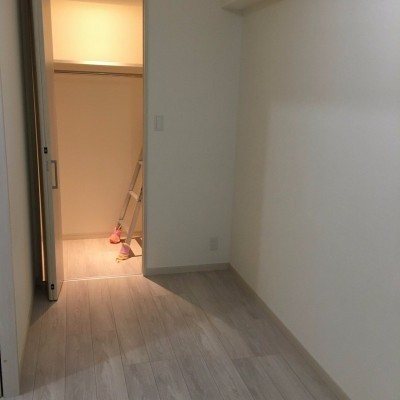 ウォークインクローゼットで収納力抜群♪