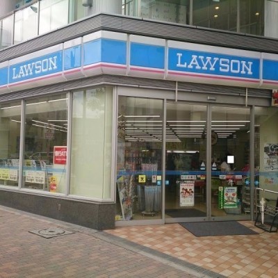 ローソン平尾駅前店 徒歩1分