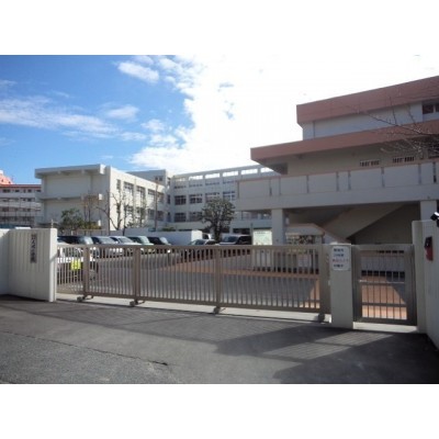 大池小学校外観