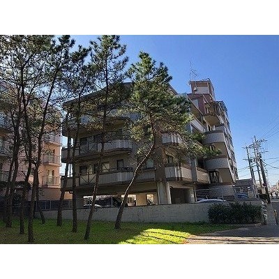 長垂海浜公園のお隣の立地です。