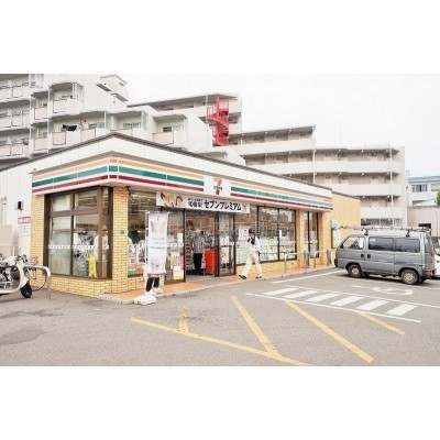 セブンイレブン東七隈店