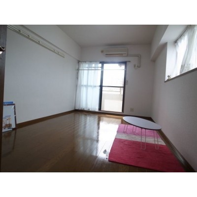写真は別部屋のものです