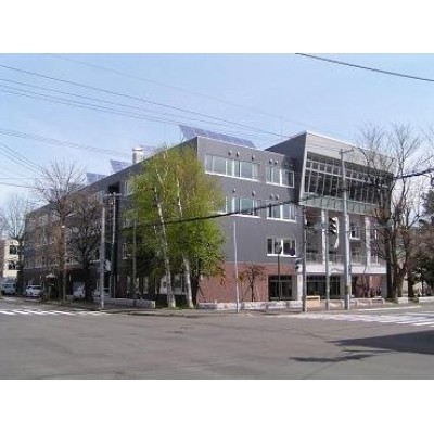 札幌市立桑園小学校まで1029m