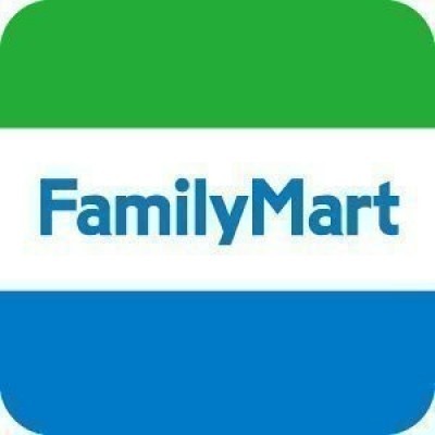 ファミリーマート 地下鉄白石駅前店まで226m