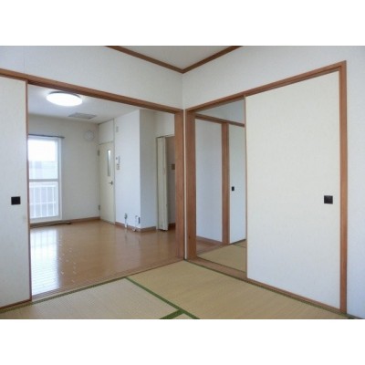 来客時にも便利な和室付き