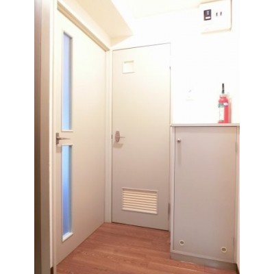 明るい玄関です