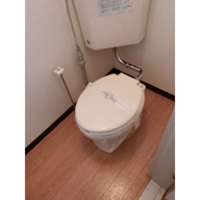 コンパクトで使いやすいトイレです