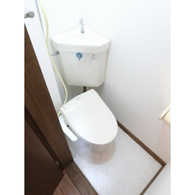 コンパクトで使いやすいトイレです
