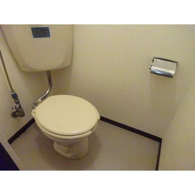 コンパクトで使いやすいトイレです