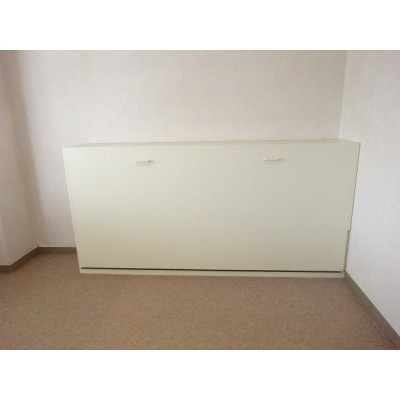 収納できるタイプのベットです