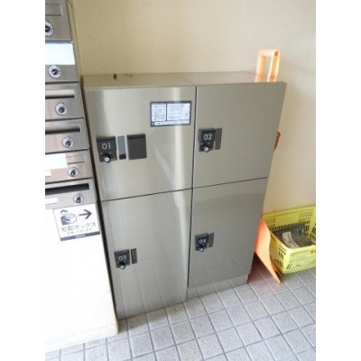 不在時でも荷物が受け取れる宅配ボックスです