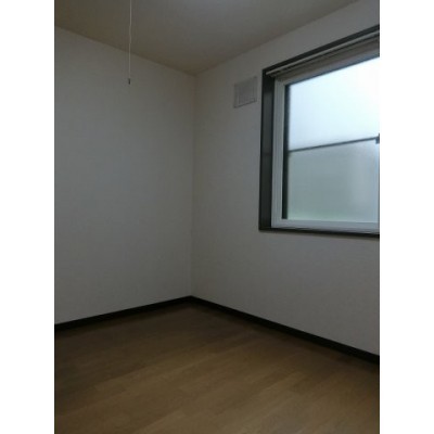個人の部屋や寝室として使える洋室です