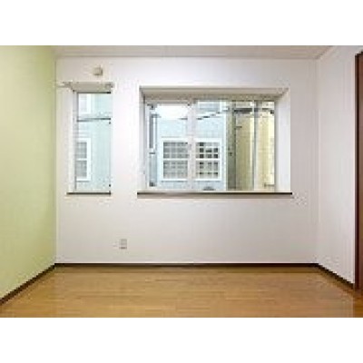 こちらの居間で趣味の時間をお楽しみください