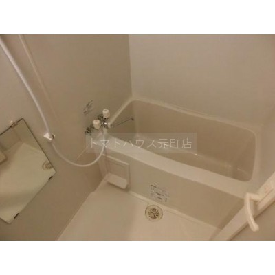 ゆったり過ごせるお風呂です