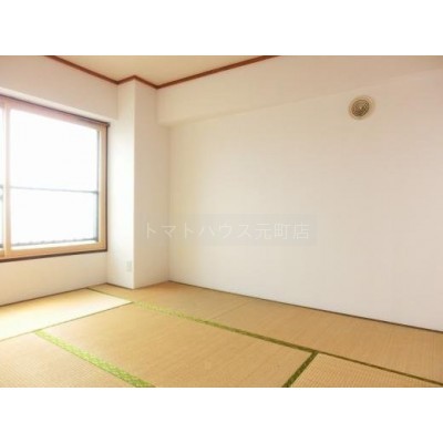 日本らしい落ち着いた雰囲気の和室です