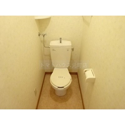 コンパクトで使いやすいトイレです