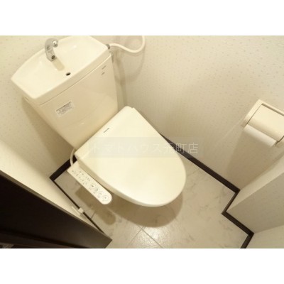 清潔感のあるトイレです