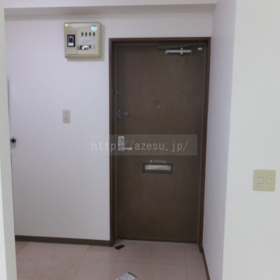 2階 マンション側 入口(裏口)