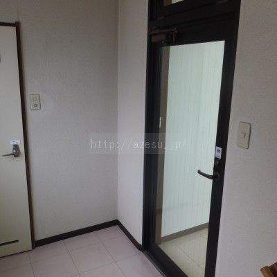 2階 専用階段 入口