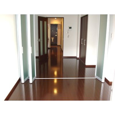 バルコニーは南南東向きです