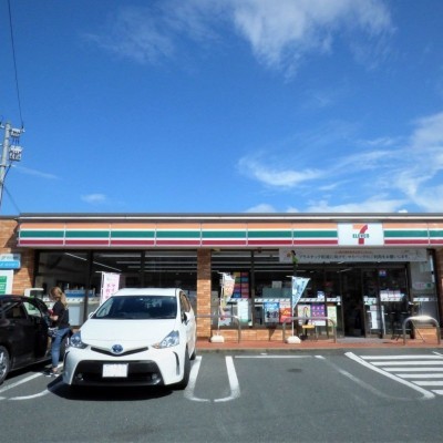 セブンイレブン吉田店