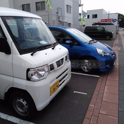来客用駐車場4台あります。