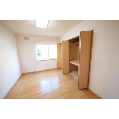 洋室と収納です。