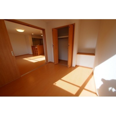 洋室と収納です。