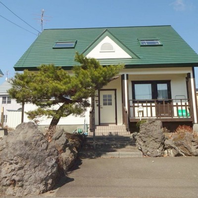 外構も美しく建物を引き立てます。