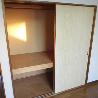 洋室収納