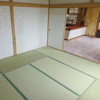 西側和室8帖南向き