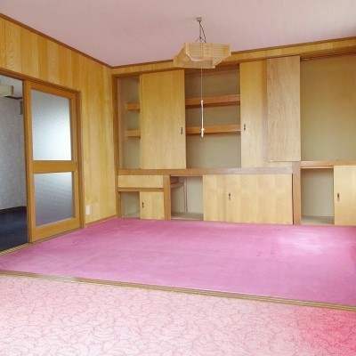 東側洋室12帖・州の王