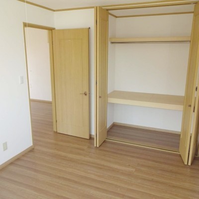 2階6帖洋室クローゼット
