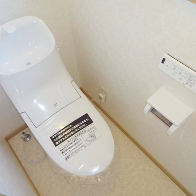 2階トイレ温水洗浄便座新品交換済