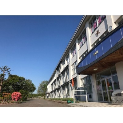 恵庭中学校まで1978m