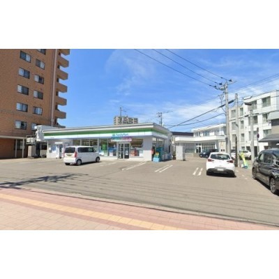 ファミリーマート 札幌発寒3条店まで491m