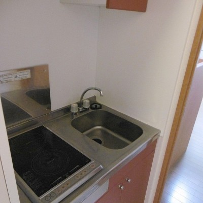 電気コンロ付きキッチン