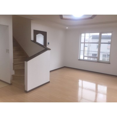 居間から階段