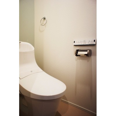 トイレはウォシュレット一体型です。