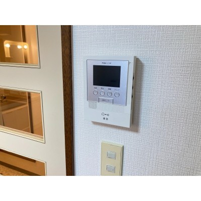 303号室 TVドアホン