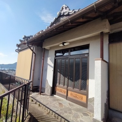 detached この地域の土地参考価格
長崎県佐世保市若葉町9-10