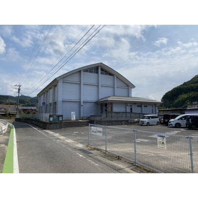 宮地区公民館体育室