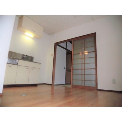 実際のお部屋とは異なることがあります。